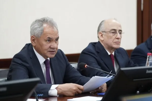 Шойгу провёл на Ставрополье совещание по деструктивной деятельности