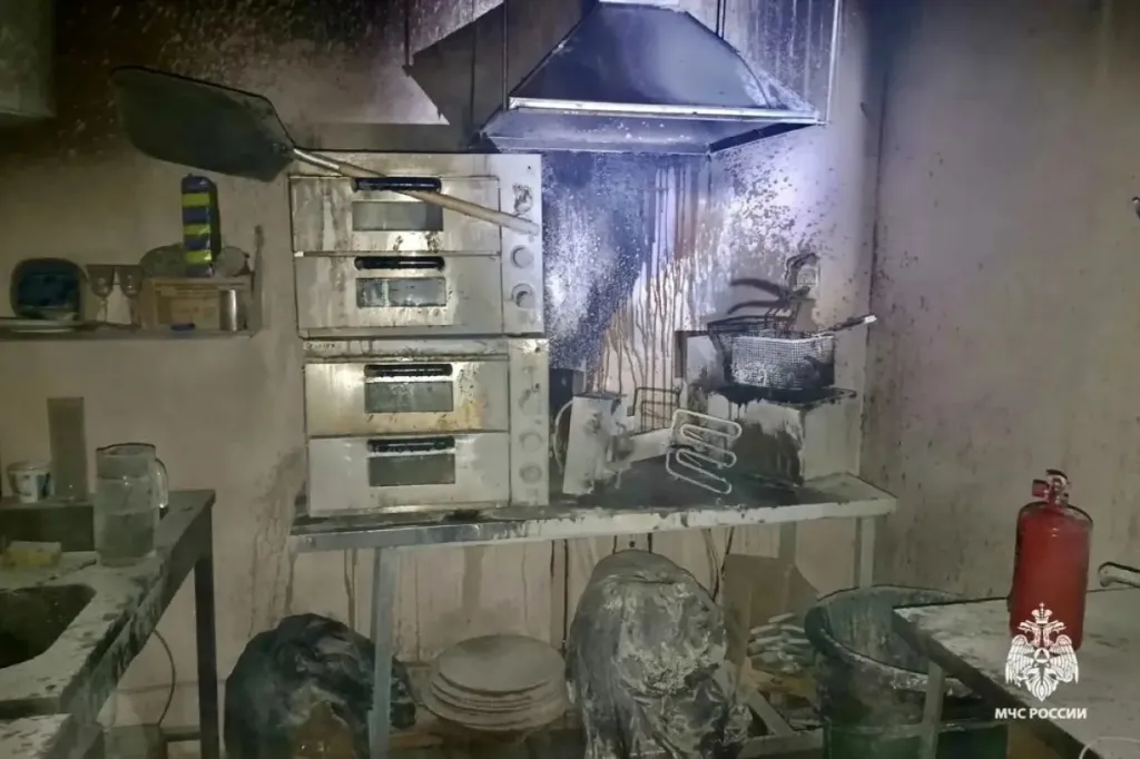Кипящее масло во фритюрнице вызвало пожар в Ставрополе