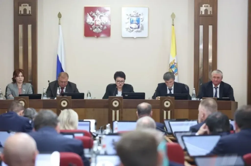В думе Ставрополья увеличили число оплачиваемых депутатов