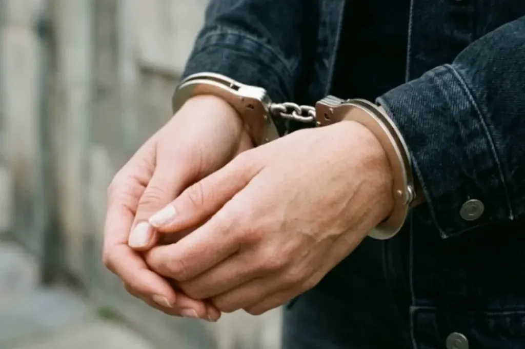 В Ставрополе задержали 19-летнего закладчика с 79 тайниками